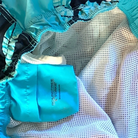 Roundtree & Yorke Big & Tall Palm Leaf Swim Shorts 21” Black Blue Size 2XB - Picture 4 of 8